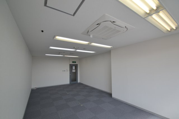 【アイビスプラザの内装】