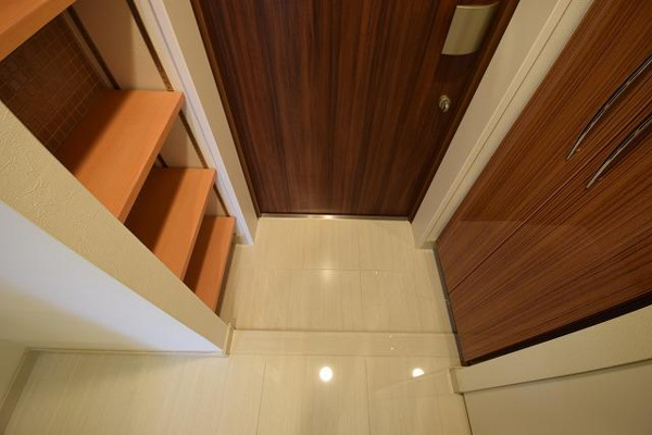 リンクハウス京町堀の玄関