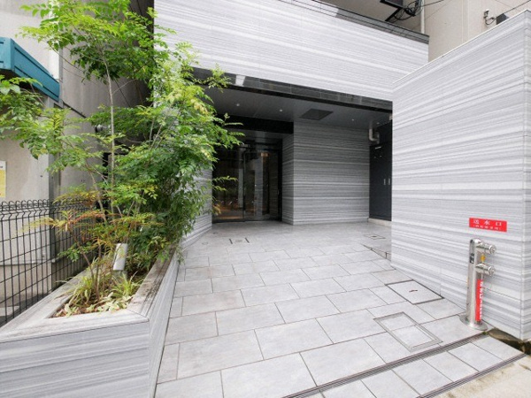 リンクハウス京町堀のエントランス