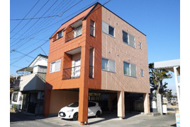 ファルコン石橋の外観