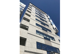 新横浜千歳観光第２ビルの外観