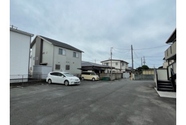スプルースの駐車場