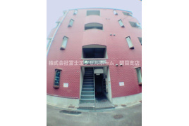 枚方市堤町の事務所の外観