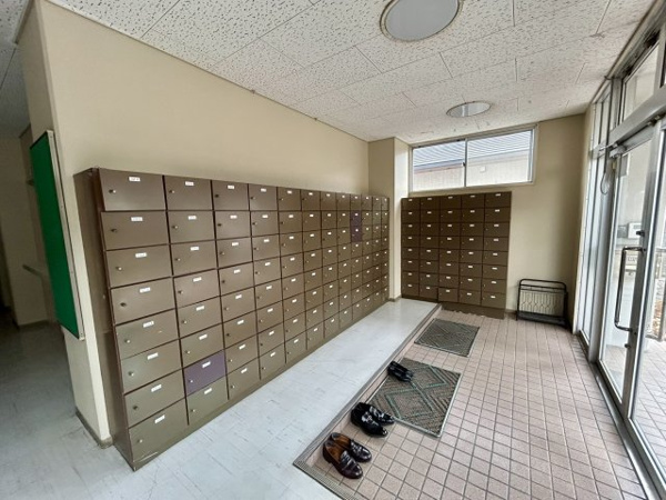 【ジョイタウンはるひ　一棟貸寮の玄関】