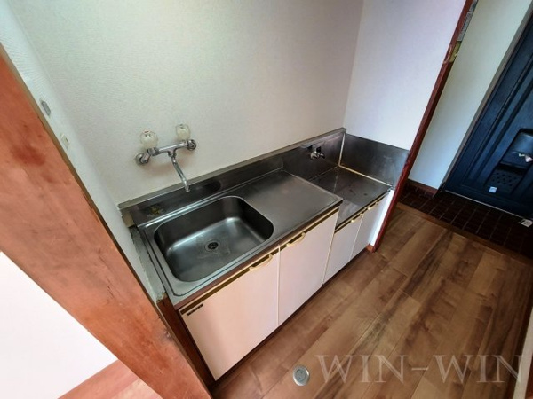 ハイシティ南松山のキッチン