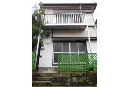 田浦1貸家の外観