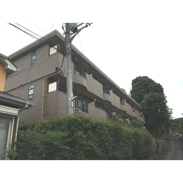 川崎市麻生区片平のマンションの外観
