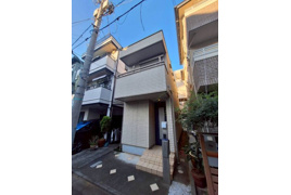 港区白金の戸建ての外観