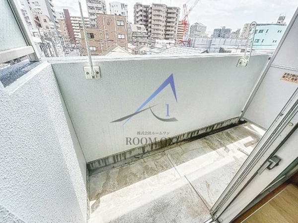 プラスパ鶴見のバルコニー