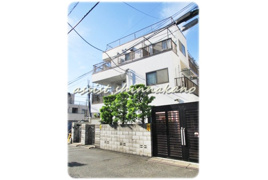 マンション加納の外観