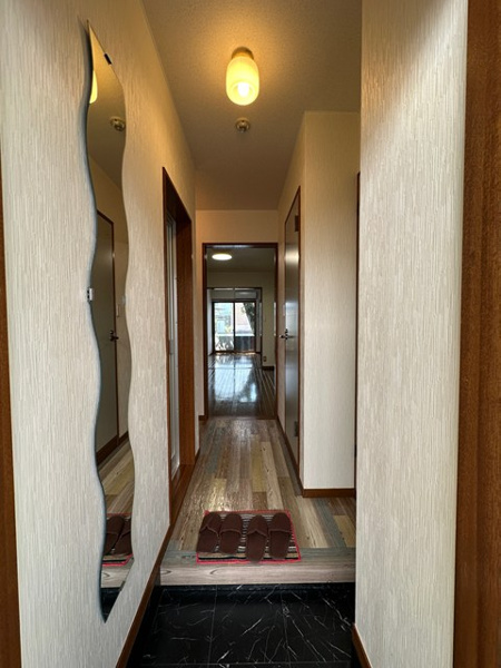 グレース小川の玄関