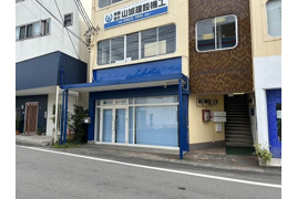 ヤングビルの外観