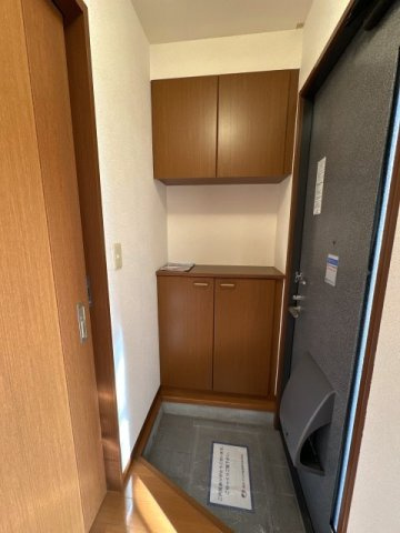 【ベルメゾンの玄関】