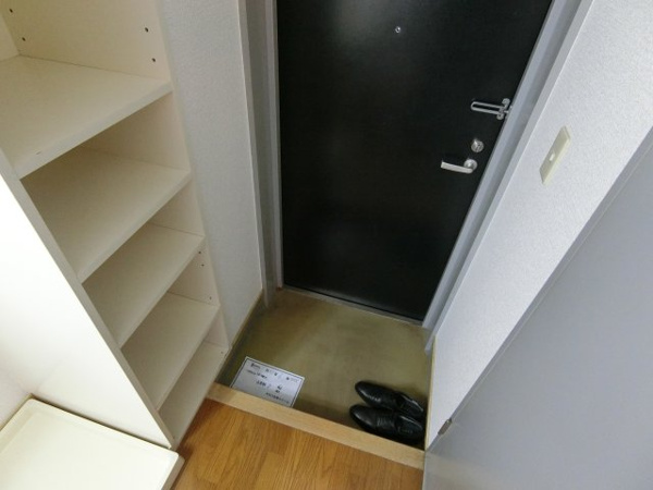 カーサアラスカの玄関