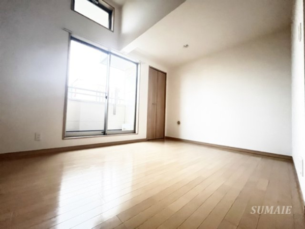 サンステージ諏訪の居間