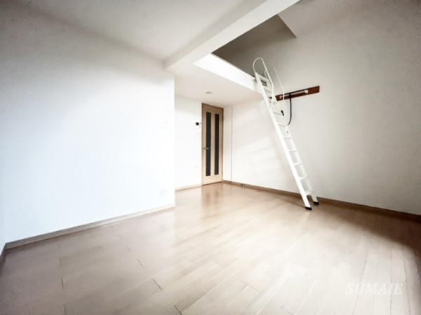 サンステージ諏訪の居間