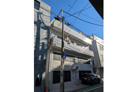 鈴木洋食器店鈴木ビルの外観