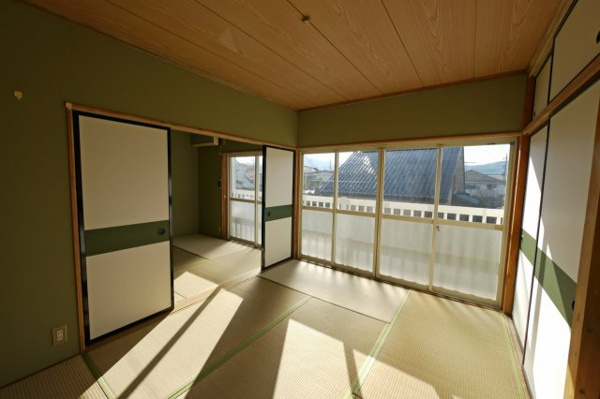 【第一富澤ハイツの和室】