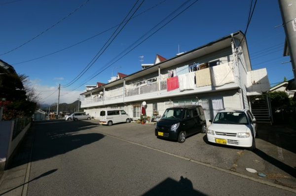 【第一富澤ハイツの外観】