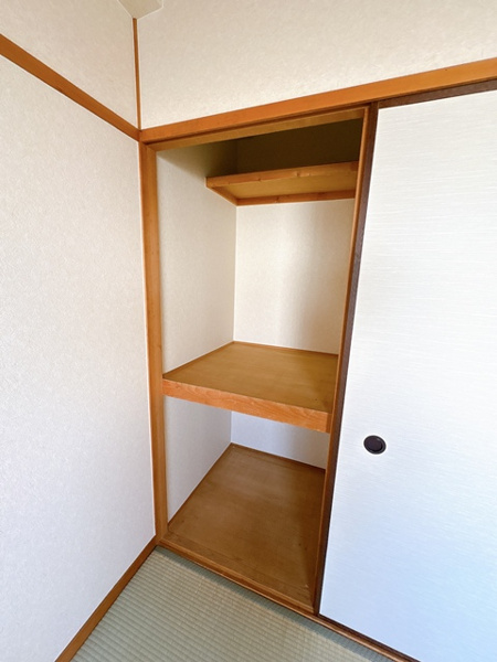 谷川第2マンションの和室