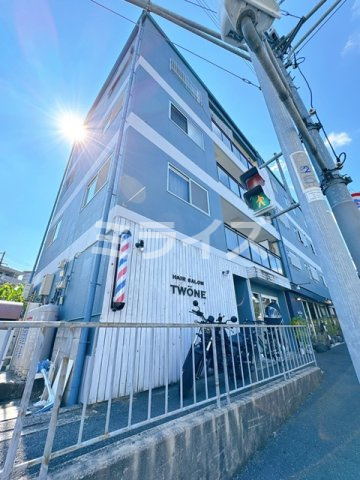 谷川第2マンションの外観