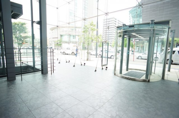 【コズミックスⅡのエントランス】