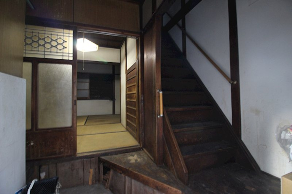 【岩田町テナントの内装】