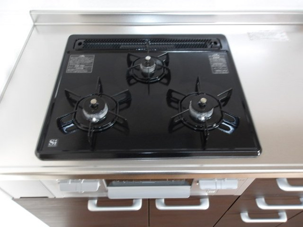 ファミールDANのキッチン