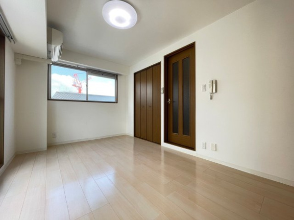 ハーバーステージ神戸の内装