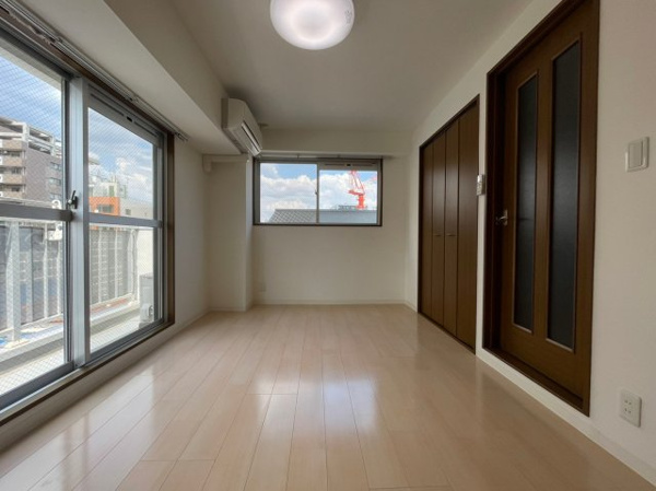 ハーバーステージ神戸の内装