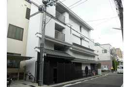 プラネシア烏丸御池の外観