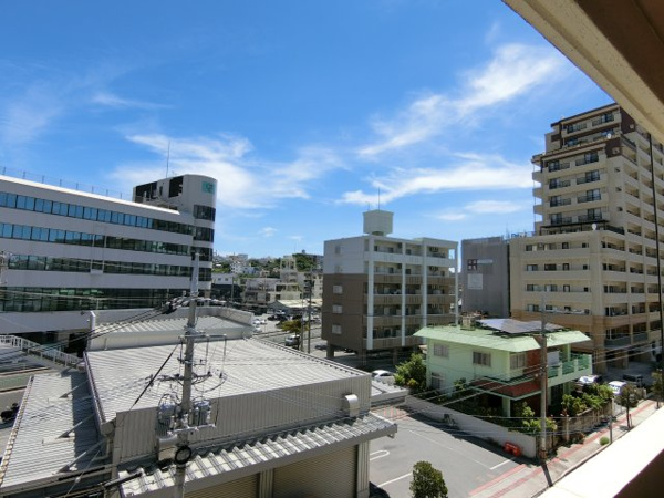 サンサンホームの写真