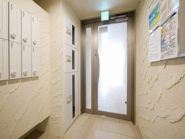 ルミナス山鼻のエントランス