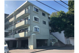 ヒルズ柏　駐車場の外観