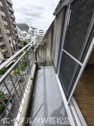 【アムールコウキのバルコニー】