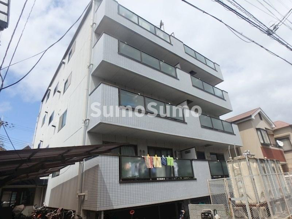 シャルル椎堂の外観