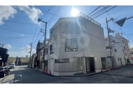 十三建設ビルの外観