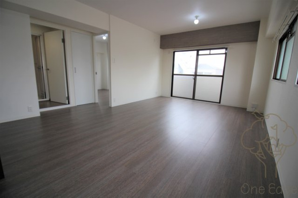 グレース北梅田の居間