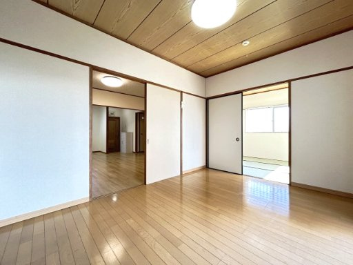 【氏永ハイツの内装】