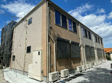 主要採光南向きアパート【ラクシュミーKikuna】1K