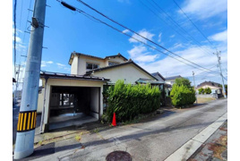 富山湾が目の前。釣り好きにオススメ。海の見える一軒家。電動シャッター車庫あり。 射水市 の外観