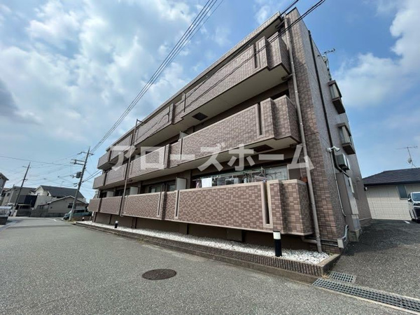 神戸市西区小山のマンションの外観