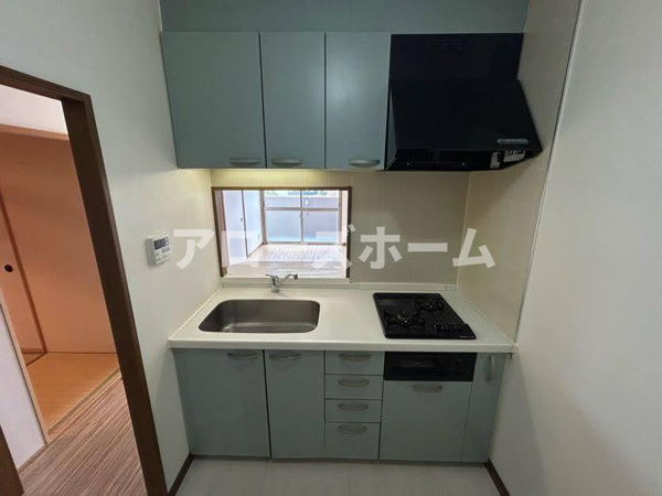 神戸市西区小山のマンションのキッチン