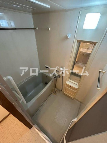 神戸市西区小山のマンションの浴室