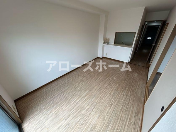 神戸市西区小山のマンションの居間