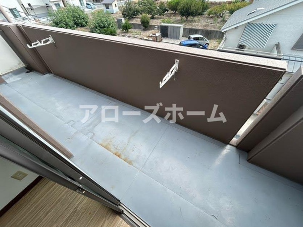 神戸市西区小山のマンションのバルコニー