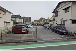 ナカニシパーキングの駐車場