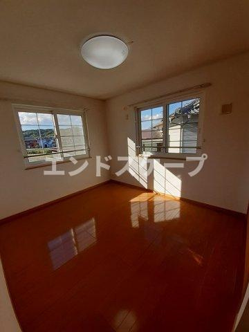 【エーデルシュタイン　Ａの内装】