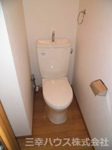 【西東京市保谷町のアパートのトイレ】