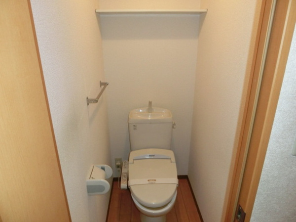 【エスコルタ東台のトイレ】